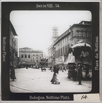 Vorschaubild Bologna: Piazza Nettuno (Neptunplatz), falsch beschriftet mit Nottimo-Platz 